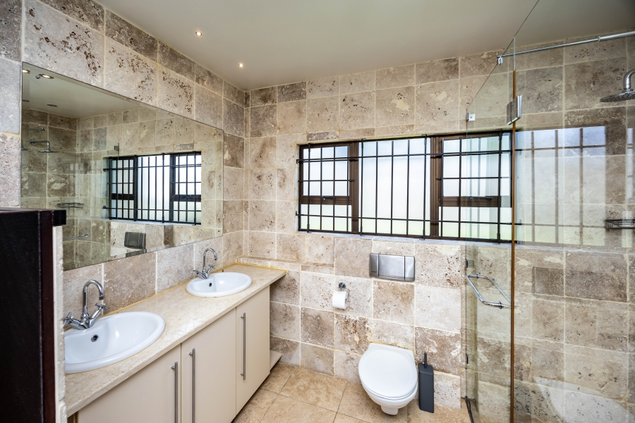 4 Bedroom Property for Sale in Beacon Bay Eastern Cape